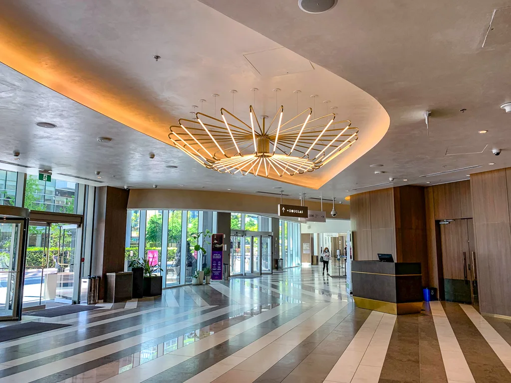 E-Bike Rentals Vancouver — Getting To Us From The Parq Casino (3-5mins) - E-Bike Rentals Vancouver | The Seawall Done The Right Way